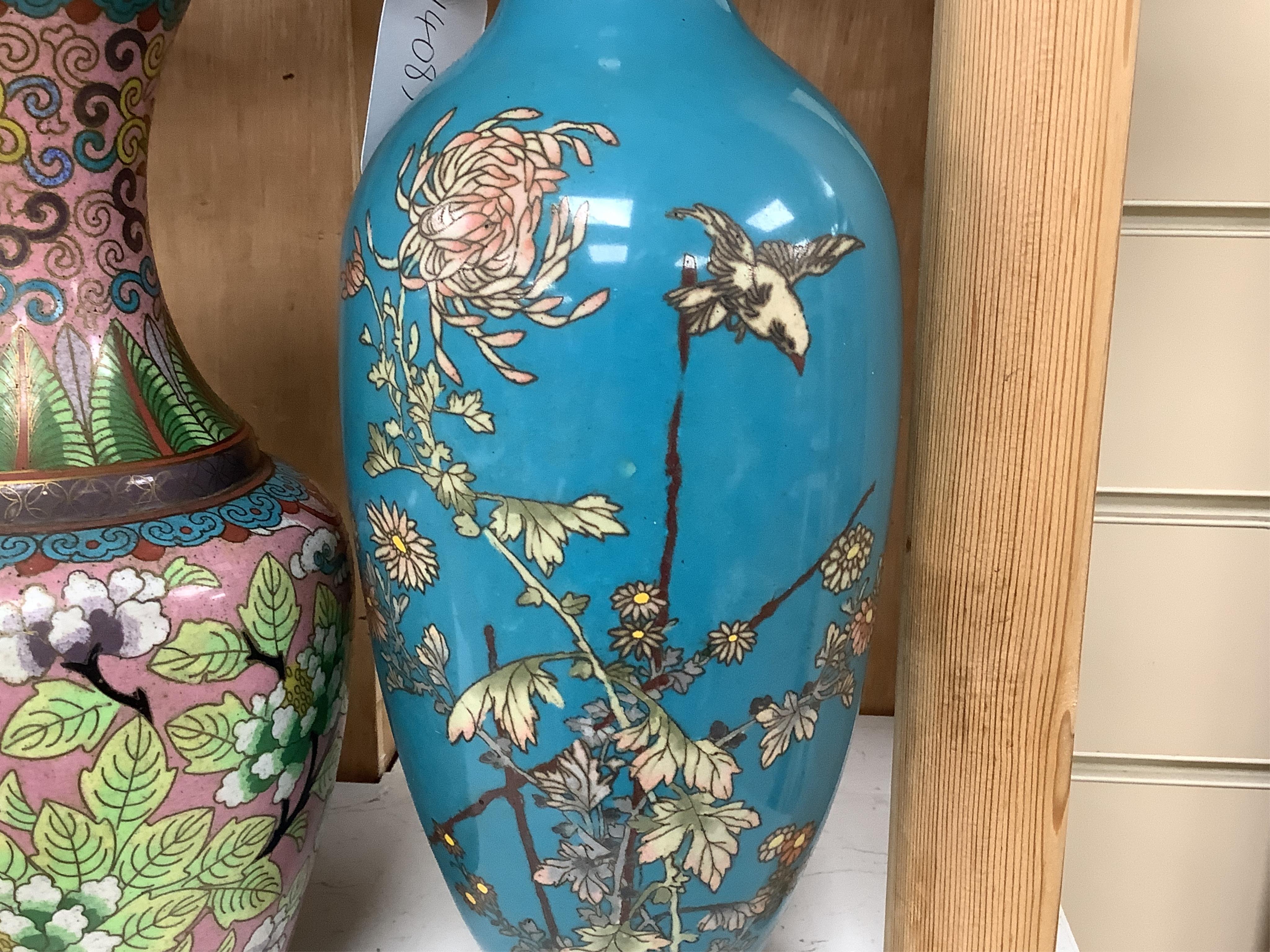 Two pairs of Chinese cloisonné enamel vases and a Japanese turquoise ground vase, 30cm high (5)